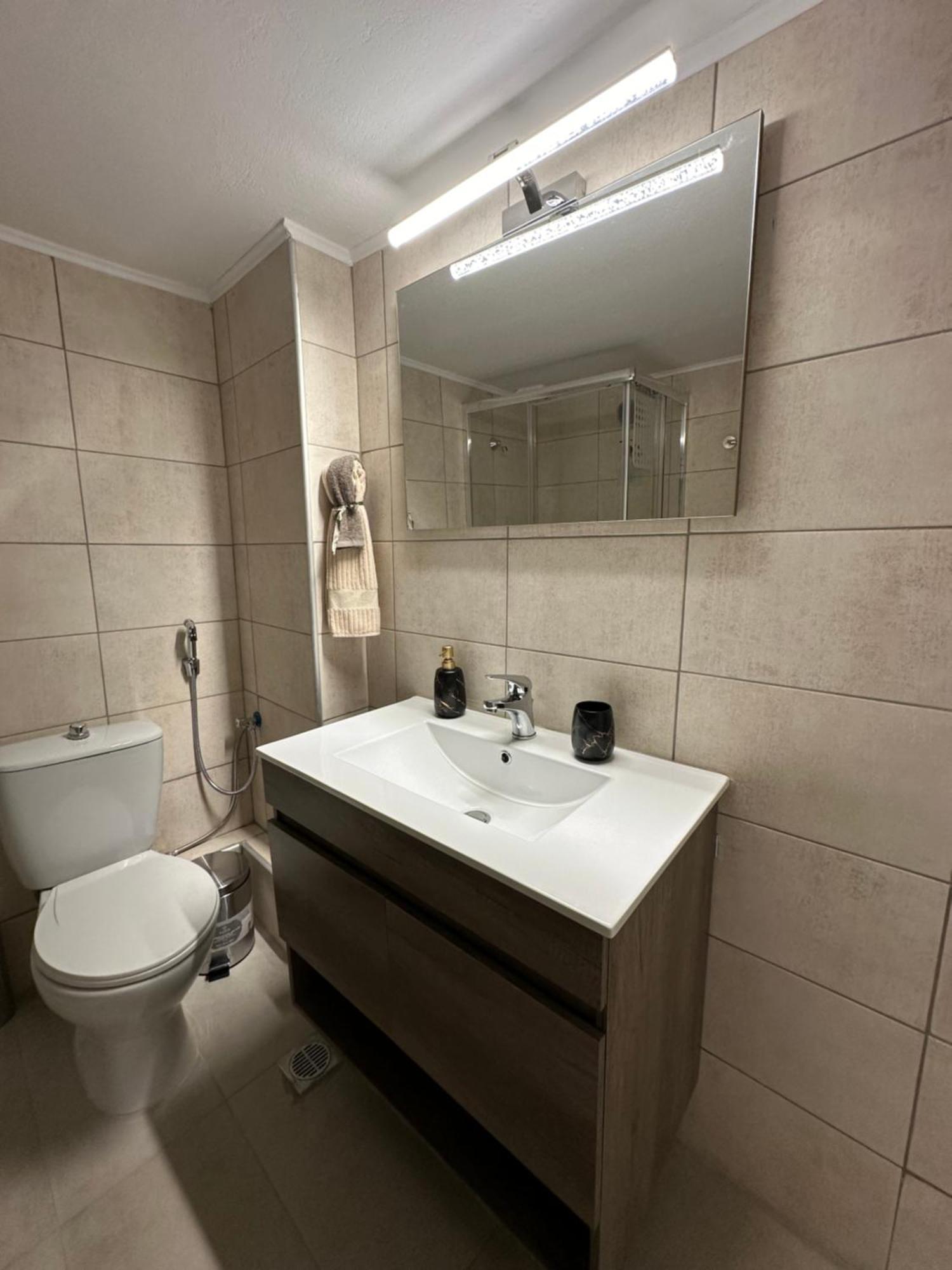 Lux Apartment Next To The Sea بيرايوس المظهر الخارجي الصورة